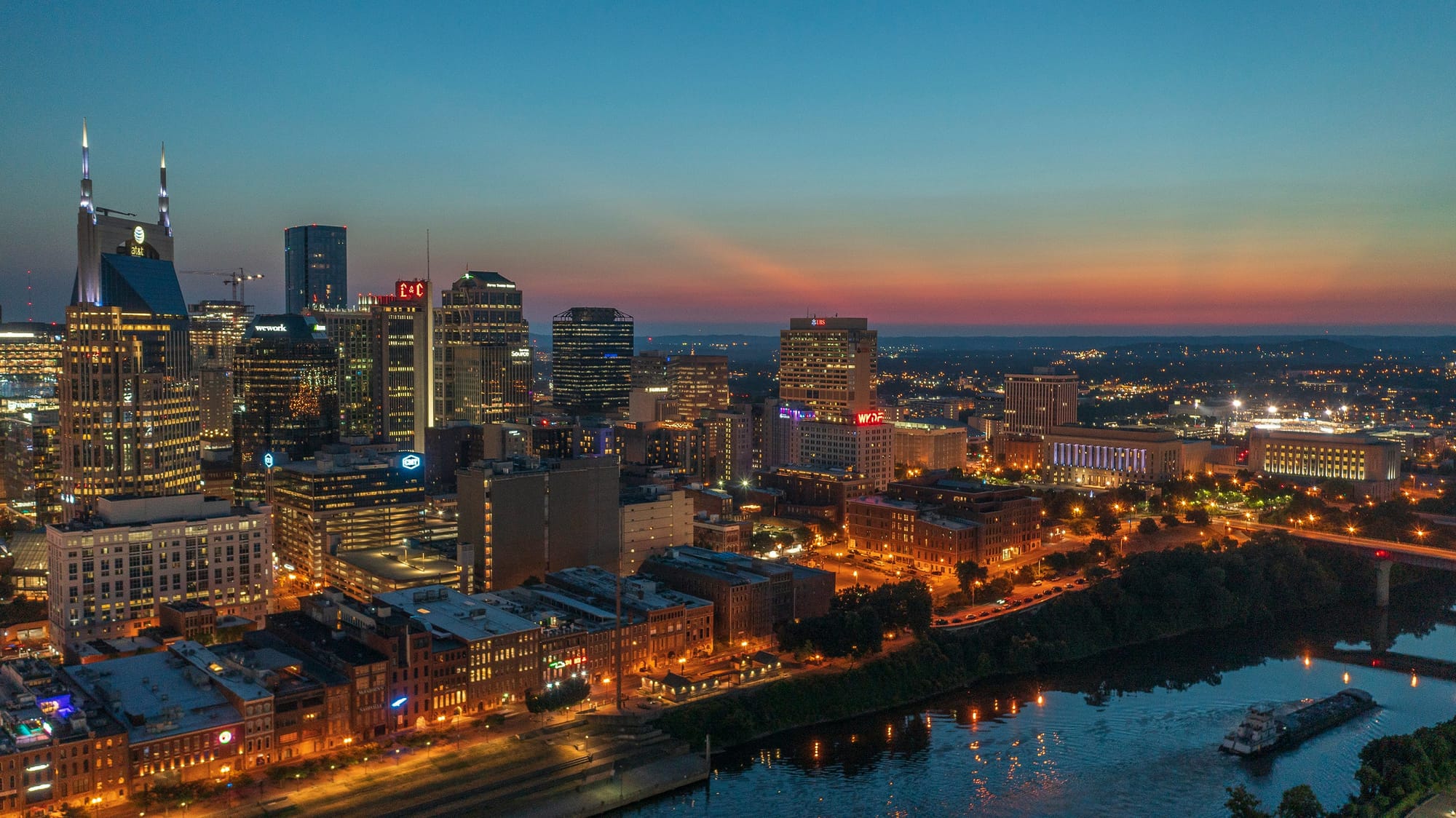 Nashville skyline at dusk
